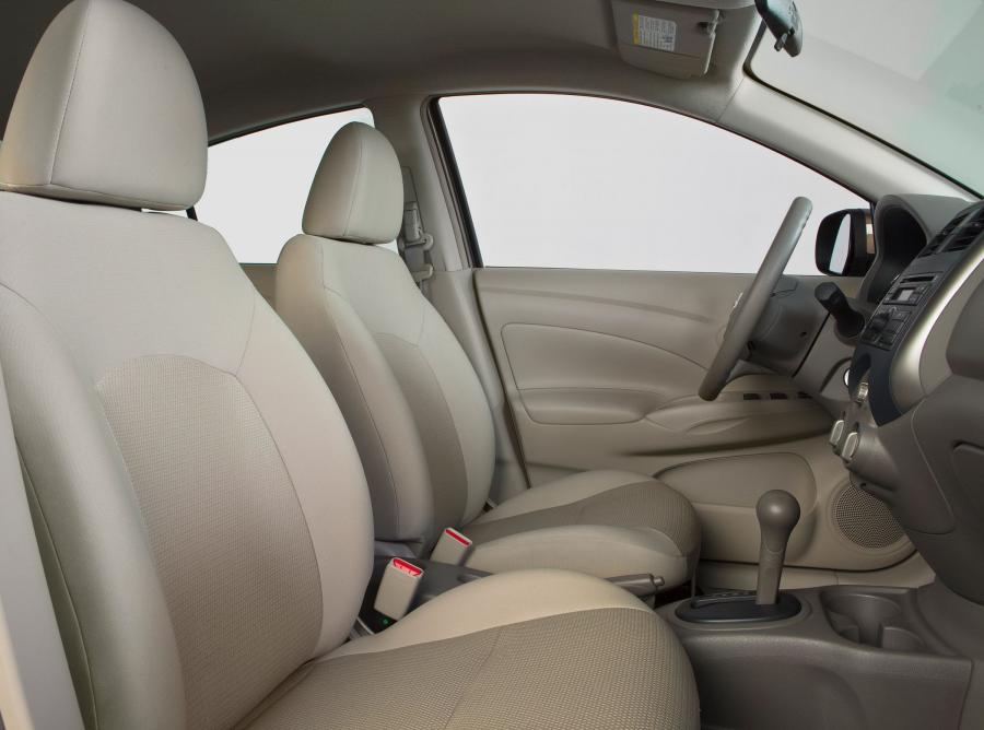  Nissan Versa 2012 года  (фото 92 из 111)